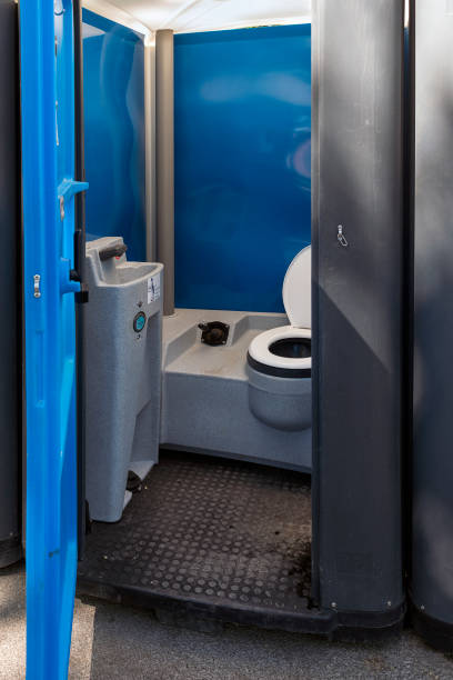 Best Local porta potty services  in Winthrop, IA