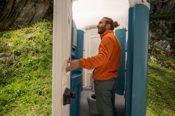 Best Porta potty delivery and setup  in Winthrop, IA
