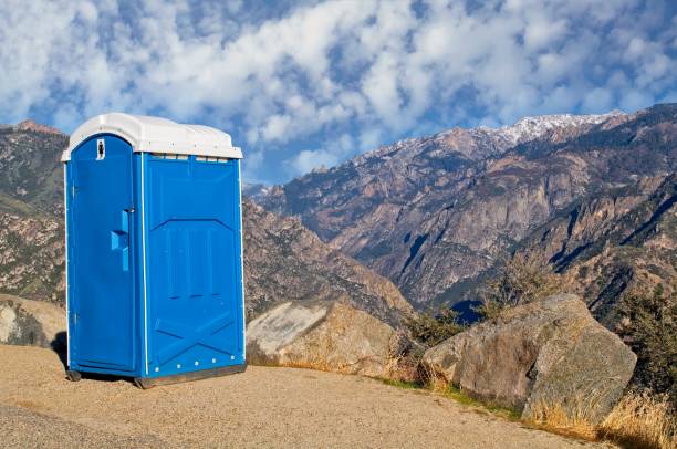 Best Porta potty delivery and setup  in Winthrop, IA